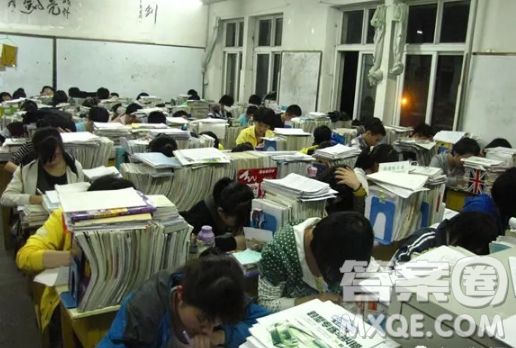 高考是一場場的告別作文 關(guān)于高考是一場場的告別作文800字