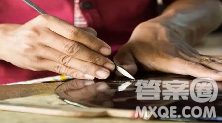 寫勞動(dòng)者的手的作文600字 關(guān)于寫勞動(dòng)者的手的作文600字